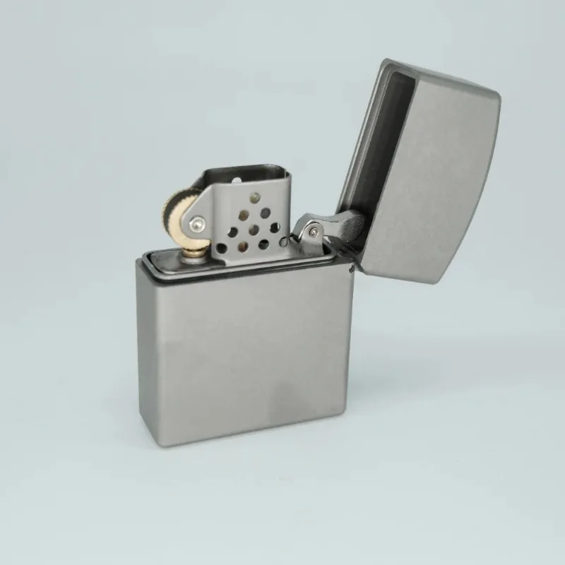 Zorro New titanium alloy shell - Lighter Insert Zippo のレビューと価格