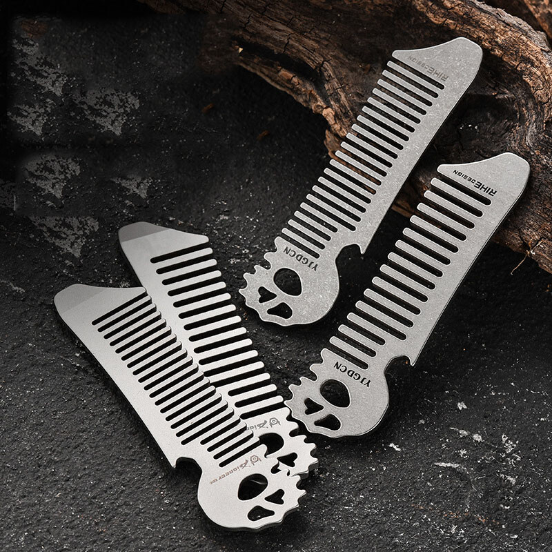 Titanium alloy comb with bottl - Comb Pocket Titanium のレビューと価格
