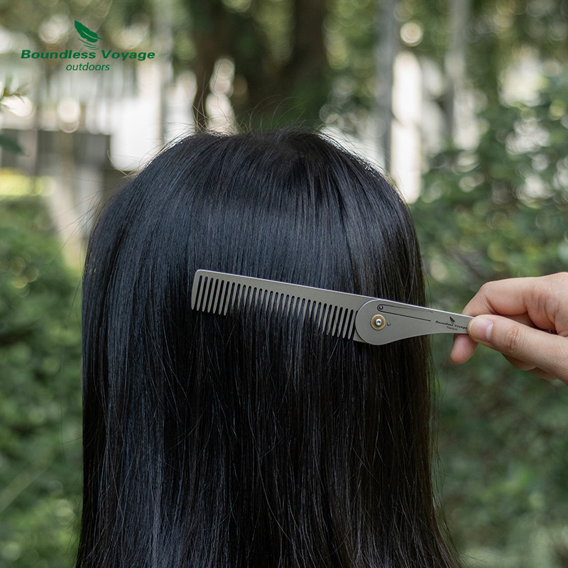 Pure Titanium Anti-Static Fold - Comb Pocket Titanium のレビューと価格